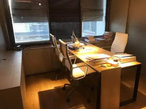 Oficina en Alquiler en Monserrat, $ 290.000