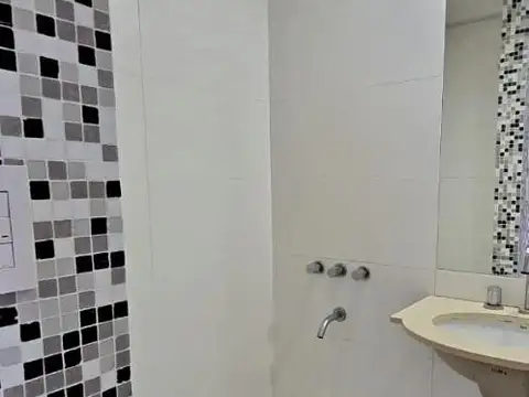 Departamento en Alquiler en Luis Agote, $ 350.000