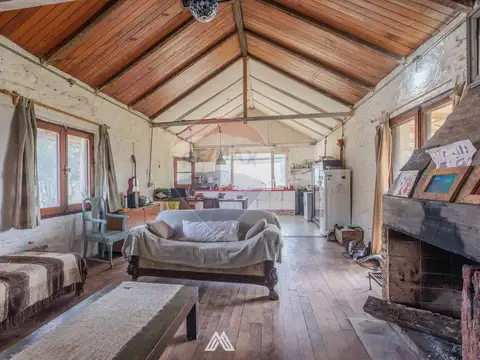 CHACRA EN VENTA 4 DORMITORIOS - 1 HA - BARBACOA