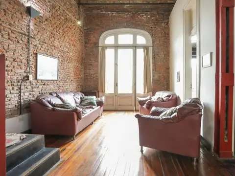 Depto Tipo Casa en Venta 100 años