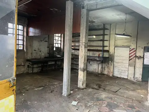 Local en Alquiler en Florida, $ 500.000