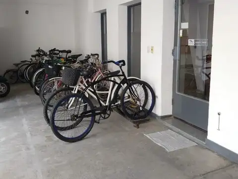 Gral Güemes 2000, Piso 1