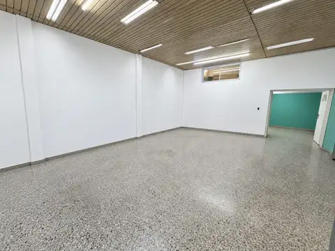 Av. Hipólito Yrigoyen 1500