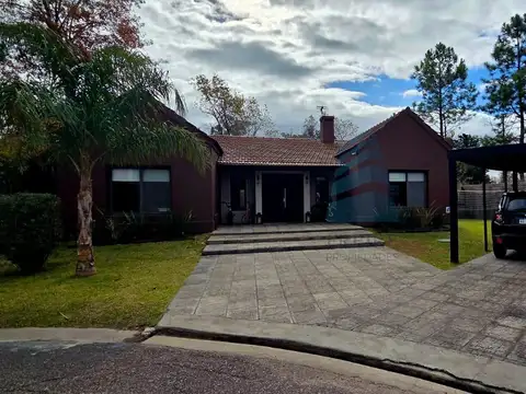Barrio Altos del Golf Saravi 3588 Pilar Casa 4 ambientes