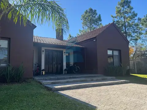 VENTA - Casa 4 ambientes en Altos del Golf - Pilar