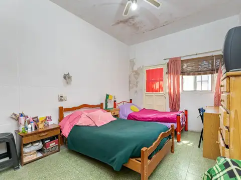 Casa 4 ambientes con 1 baño