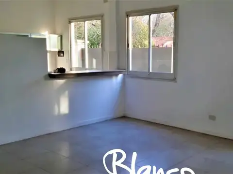 ICON ARCOS DEL PILAR -