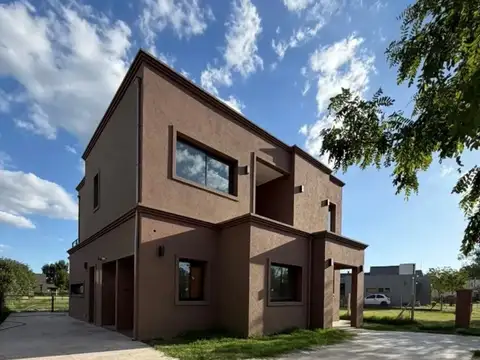 Casa en Venta en Santo Tomas, USD 250.000