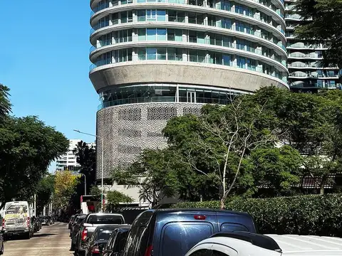 Av Libertador  al 1600