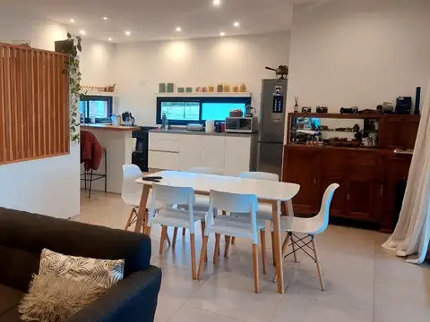 EXCELENTE CASA EN  SANTO TOMAS