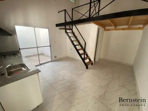 Departamento en Alquiler en Villa Gobernador Udaondo, $ 420.000