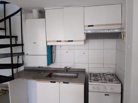 Depto Tipo Casa 2 ambientes con 1 baño