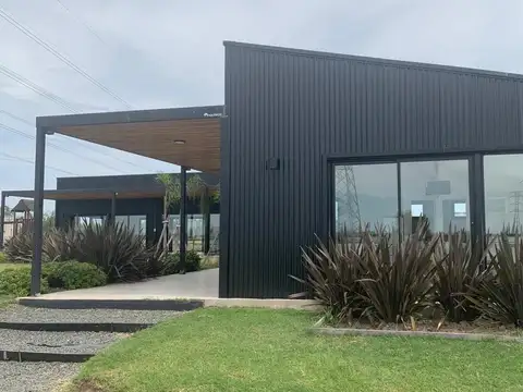 La Pista 1550, Ingeniero Maschwitz, Provincia de Buenos Aires