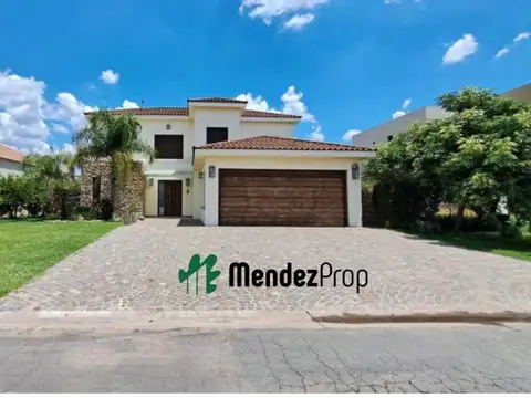 CASA EN VENTA - BARRIO EL REBENQUE