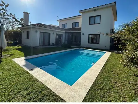 Casa En Venta En El Rebenque
