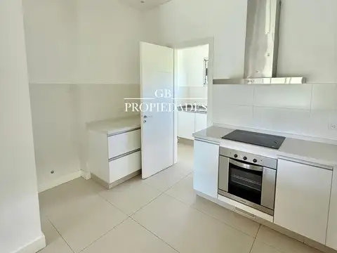 Casa en Alquiler en Ayres Plaza, USD 1.800