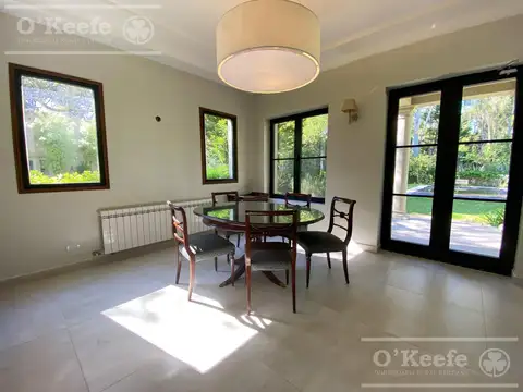 Casa en venta de cuatro ambientes en Abril Club de Campo, Guillermo Hudson