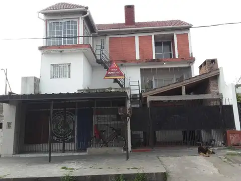 Casa ideal para dos familias!!!
