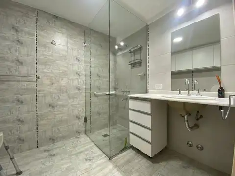 Departamento en Alquiler con 1 cocheras