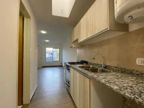 Departamento en Alquiler en Castelar Norte, $ 550.000