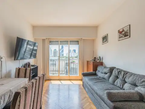 Bolivar 1071 , Piso 6