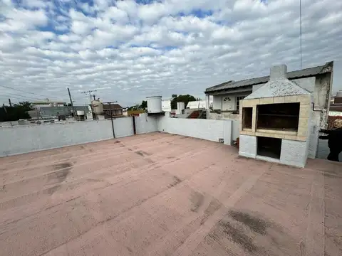 Venta! PH de 3 amb con Patio - Haedo Sur