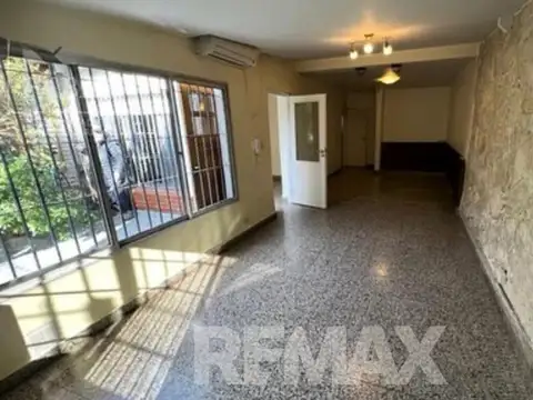 Teniente Ibañez 200