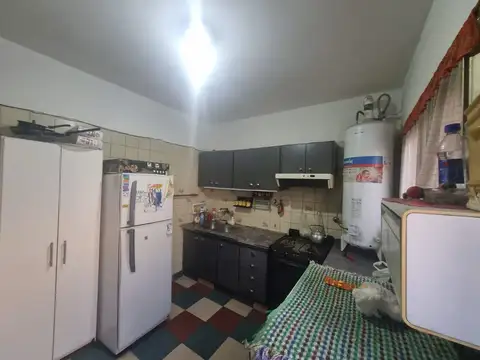 Casa 3 ambientes con 2 baños