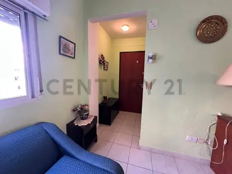 Las Heras 2500, Piso 8