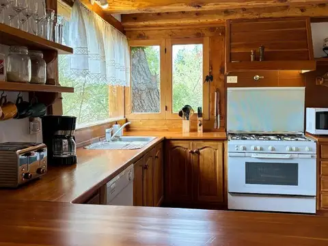 Casa en Alquiler Temporal con 2 cocheras