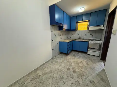 Depto Tipo Casa en Venta 40 años