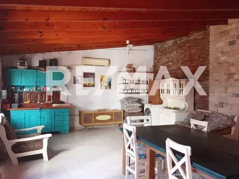 Casa 7 ambientes con 3 baños