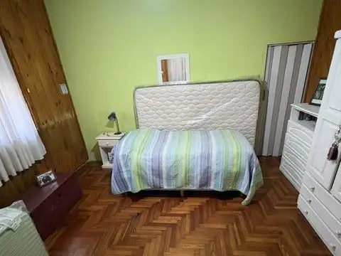 Depto Tipo Casa en Venta 50 años