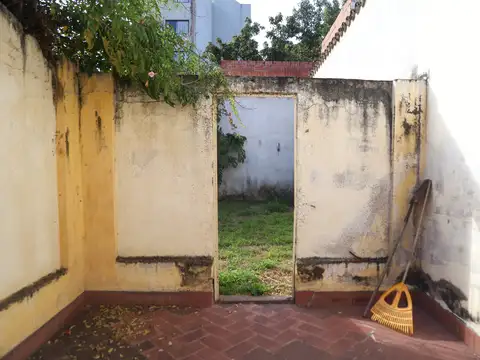 Casa en venta c/ cochera en el centro histórico de Salta Capital