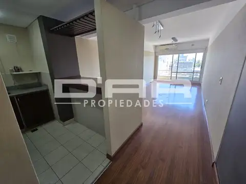 Departamento 2 Ambientes De Categoría Al Frente Con Balcón - Av. Juan B. Alberdi 5800