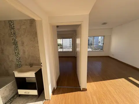 Lezica 4200, Piso 4
