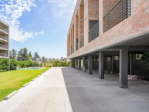 Departamento en Venta en Fisherton, USD 135.000