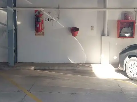 Cochera en venta en Edificio San Jerónimo 40 Pilay