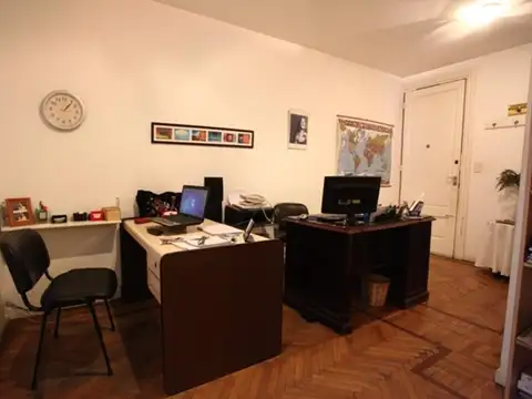 Edificio Bencich - Esquina Tucumán, buena distribución