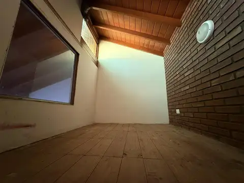 Casa en Alquiler al Este