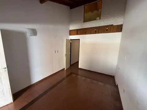 CASA | 3 AMBIENTES | 1 DORMITORIO | PATIO | ESPACIO DE GUARDADO | PILAR