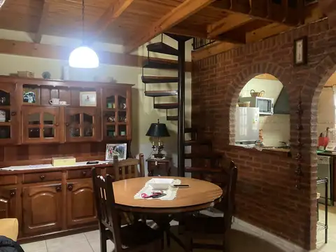 Casa en Venta con 1 cochera