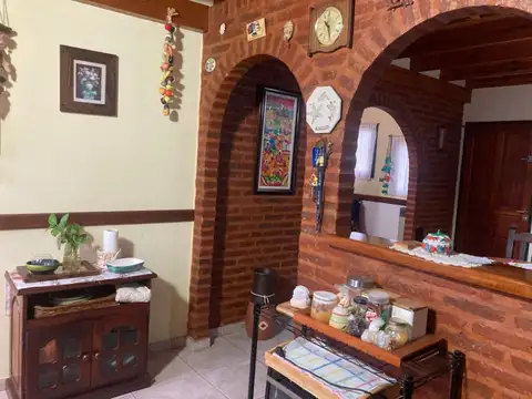 Casa en venta c/ cochera en Belén de Escobar