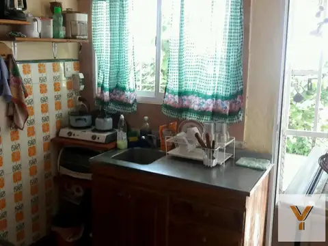 Depto Tipo Casa 2 ambientes con 1 baño