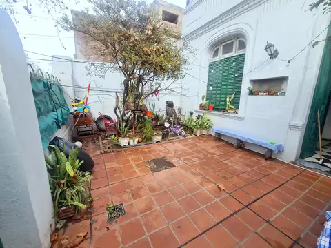 Depto Tipo Casa 4 ambientes con 2 baños