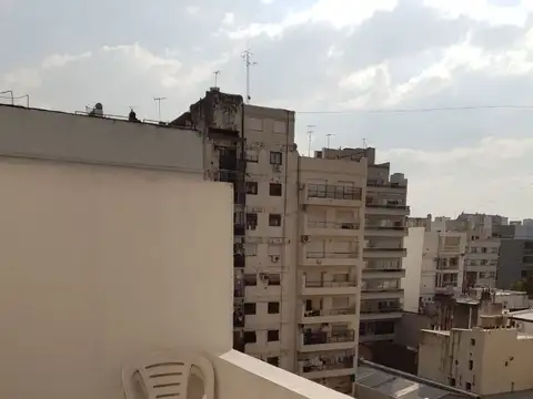 MONOAMBIENTE CON TERRAZA Y PARRILLA PROPIA