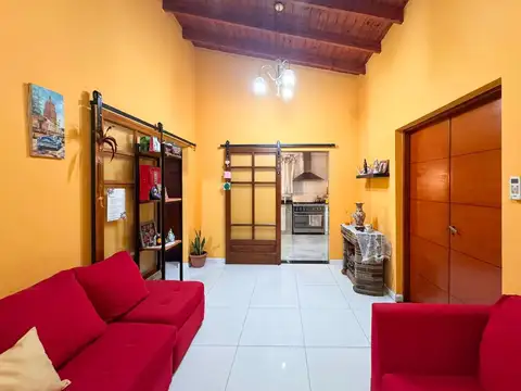 CASA - 2 AMBIENTES - ITUZAINGO