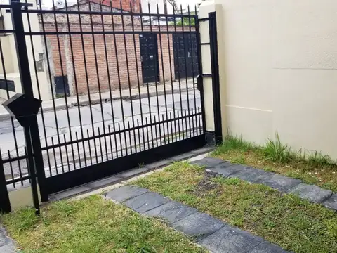Casa en Venta en Villa Sarmiento, USD 70.000