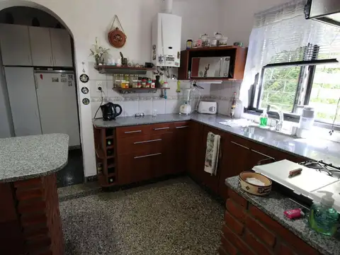 Terreno en Venta en Villa Luzuriaga, USD 189.900