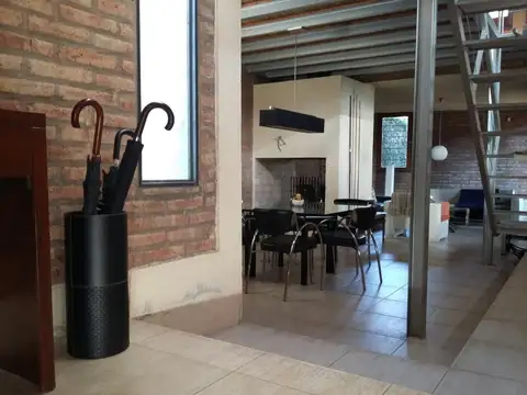 Casa 4 ambientes con 3 baños